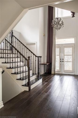 35 Holkham Avenue, Ancaster, ON - Indoor Photo Showing Other Room