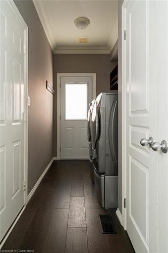 35 Holkham Avenue, Ancaster, ON - Indoor Photo Showing Laundry Room