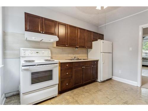 2336 Mountainside Drive, Burlington, ON - Indoor Photo Showing Kitchen