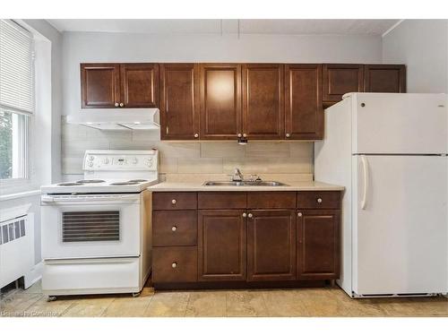 2336 Mountainside Drive, Burlington, ON - Indoor Photo Showing Kitchen With Double Sink