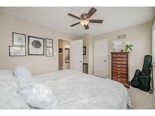 633 Amelia Crescent, Burlington, ON - Indoor Photo Showing Bedroom