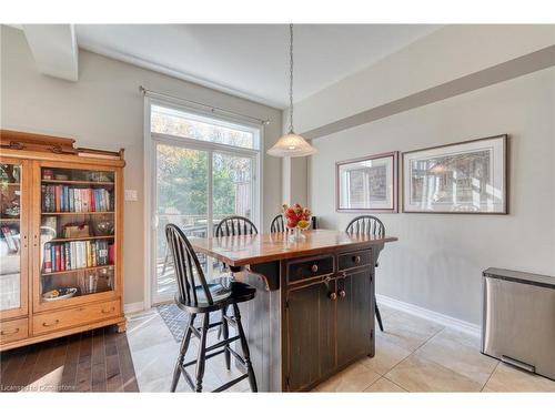 42 Oakhaven Place, Ancaster, ON - Indoor Photo Showing Dining Room