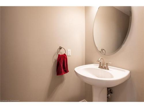 42 Oakhaven Place, Ancaster, ON - Indoor Photo Showing Bathroom