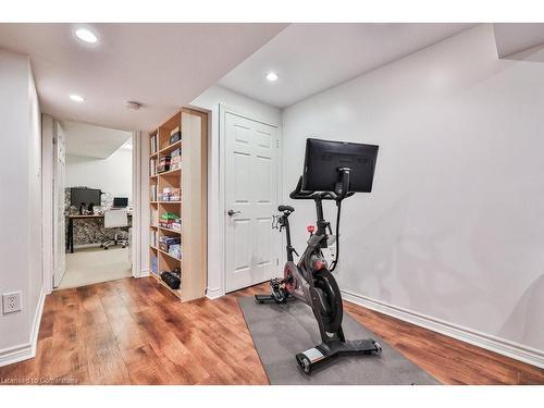 110-3333 New Street, Burlington, ON - Indoor Photo Showing Gym Room