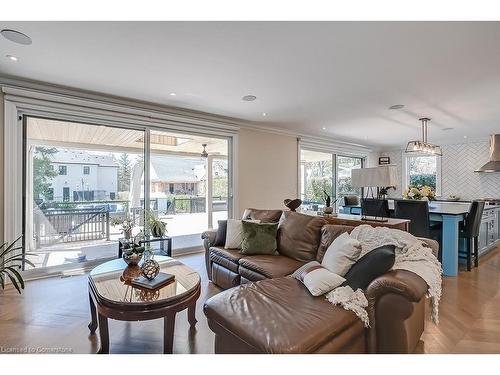 240 Pine Cove Road, Burlington, ON - Indoor Photo Showing Living Room