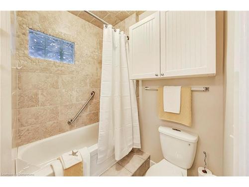 4 Martin Street, Thorold, ON - Indoor Photo Showing Bathroom