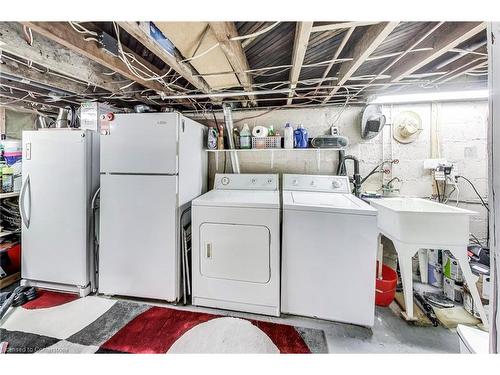 4 Martin Street, Thorold, ON - Indoor Photo Showing Laundry Room