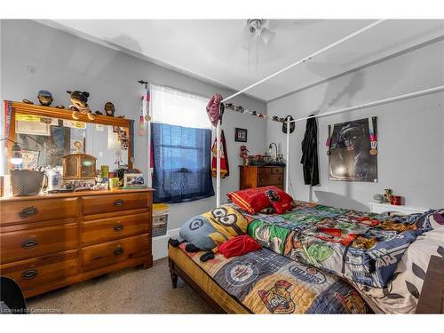 65 State Street, Welland, ON - Indoor Photo Showing Bedroom