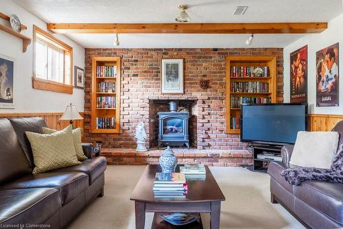 10 Valleydale Court, Hamilton, ON - Indoor Photo Showing Living Room With Fireplace