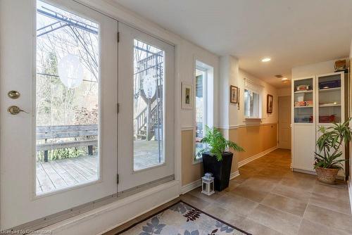 10 Valleydale Court, Hamilton, ON - Indoor Photo Showing Other Room