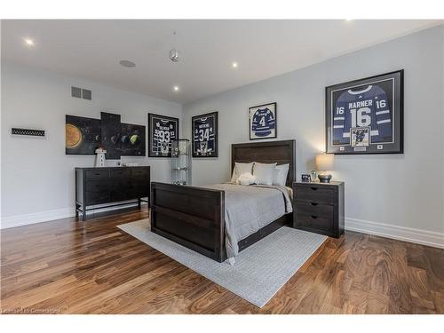 878 Shadeland Avenue, Burlington, ON - Indoor Photo Showing Bedroom