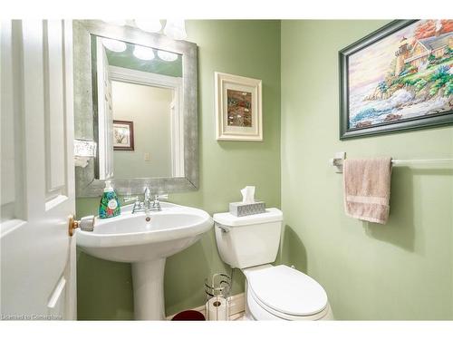 2611 Trinity Church Road, Binbrook, ON - Indoor Photo Showing Bathroom