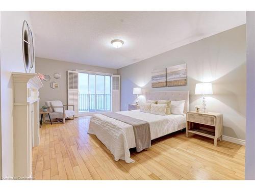 487 Dewitt Road, Stoney Creek, ON - Indoor Photo Showing Bedroom