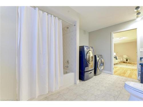 487 Dewitt Road, Stoney Creek, ON - Indoor Photo Showing Laundry Room