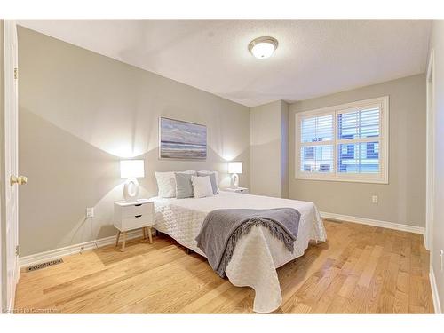 487 Dewitt Road, Stoney Creek, ON - Indoor Photo Showing Bedroom