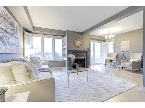 487 Dewitt Road, Stoney Creek, ON - Indoor Photo Showing Living Room With Fireplace