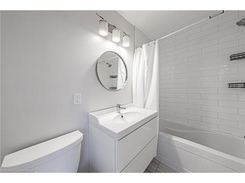 189 Crockett Street, Hamilton, ON - Indoor Photo Showing Bathroom