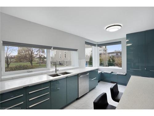 827 Ridge Road, Stoney Creek, ON - Indoor Photo Showing Kitchen With Double Sink