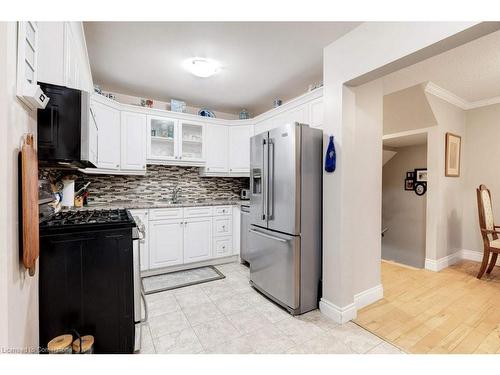 41-2301 Cavendish Drive, Burlington, ON - Indoor Photo Showing Kitchen