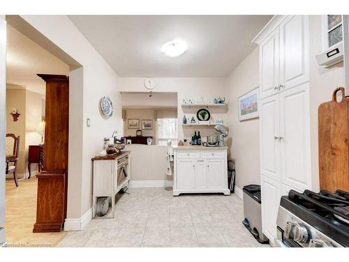 41-2301 Cavendish Drive, Burlington, ON - Indoor Photo Showing Kitchen