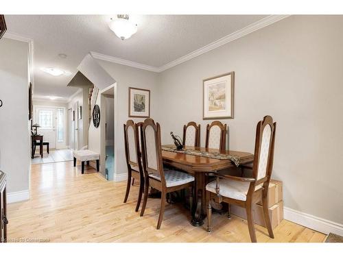 41-2301 Cavendish Drive, Burlington, ON - Indoor Photo Showing Dining Room