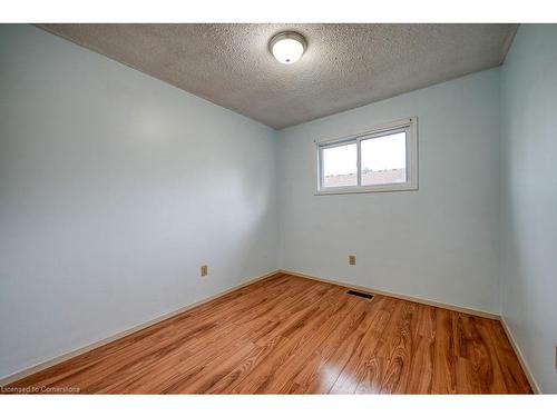 4-394 Springbank Avenue, Woodstock, ON - Indoor Photo Showing Other Room