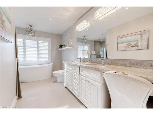 775 Falcon Boulevard, Burlington, ON - Indoor Photo Showing Bathroom