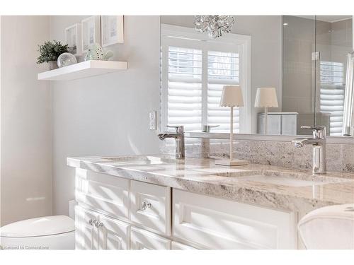 775 Falcon Boulevard, Burlington, ON - Indoor Photo Showing Bathroom