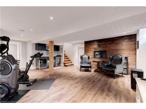 775 Falcon Boulevard, Burlington, ON - Indoor Photo Showing Gym Room