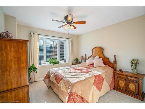 28 Elderberry Avenue, Grimsby, ON - Indoor Photo Showing Bedroom