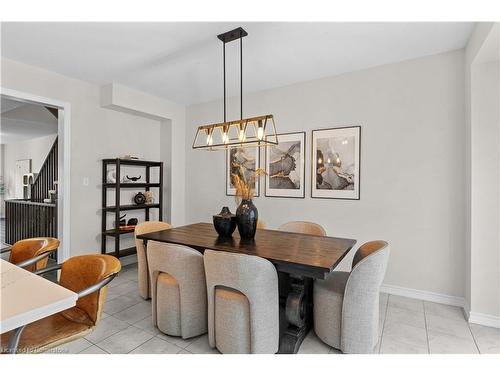 7 Savage Drive, Waterdown, ON - Indoor Photo Showing Dining Room