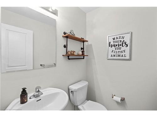 7 Savage Drive, Waterdown, ON - Indoor Photo Showing Bathroom