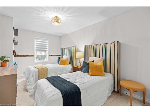 7 Savage Drive, Waterdown, ON - Indoor Photo Showing Bedroom