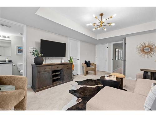 7 Savage Drive, Waterdown, ON - Indoor Photo Showing Living Room