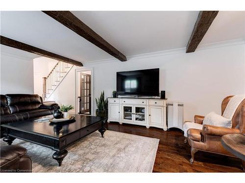 4190 Spruce Avenue, Burlington, ON - Indoor Photo Showing Living Room