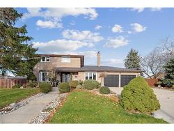 87 Monte Drive  Hamilton, ON L8G 4M4