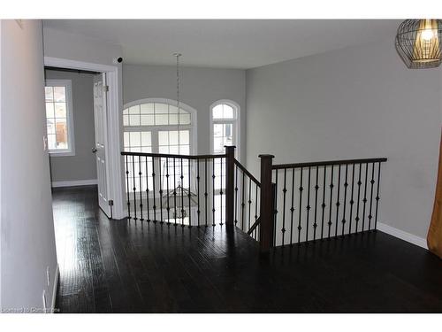 250 Nashville Circle, Hamilton, ON - Indoor Photo Showing Other Room