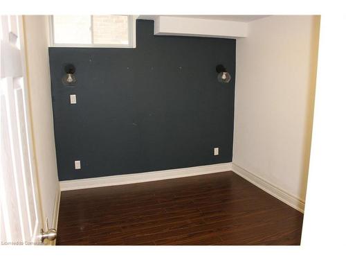 250 Nashville Circle, Hamilton, ON - Indoor Photo Showing Other Room