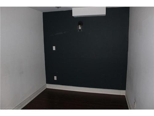 250 Nashville Circle, Hamilton, ON - Indoor Photo Showing Other Room