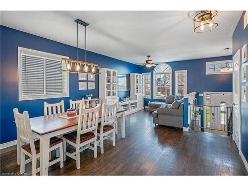 4034 Barry Drive, Lincoln, ON - Indoor Photo Showing Dining Room