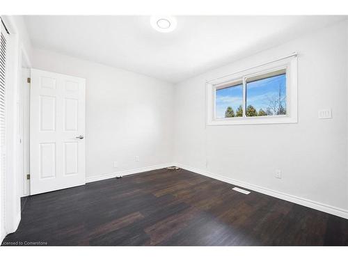 150 Bonaventure Drive, Hamilton, ON - Indoor Photo Showing Other Room