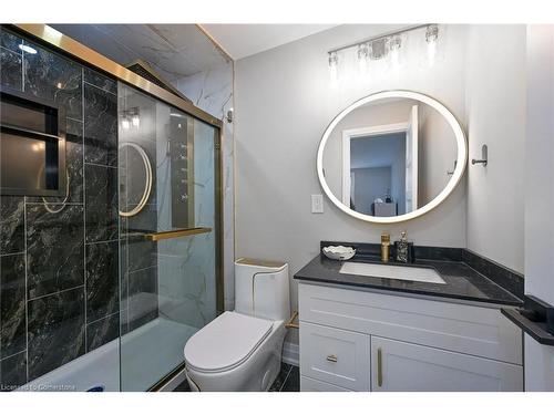 75 Randall Avenue, Hamilton, ON - Indoor Photo Showing Bathroom