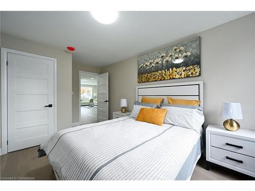 75 Randall Avenue, Hamilton, ON - Indoor Photo Showing Bedroom