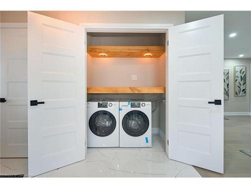 75 Randall Avenue, Hamilton, ON - Indoor Photo Showing Laundry Room