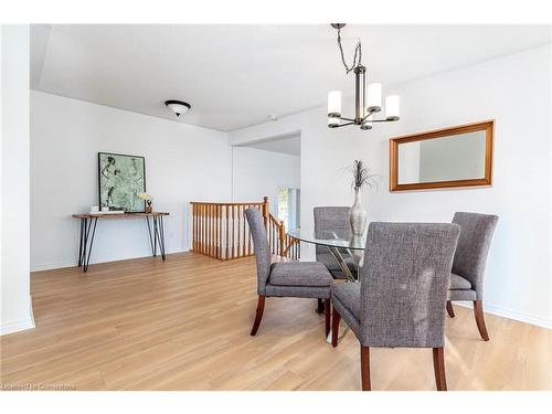 2005 Kilbride Street, Burlington, ON - Indoor Photo Showing Dining Room