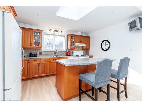 2005 Kilbride Street, Burlington, ON - Indoor Photo Showing Kitchen