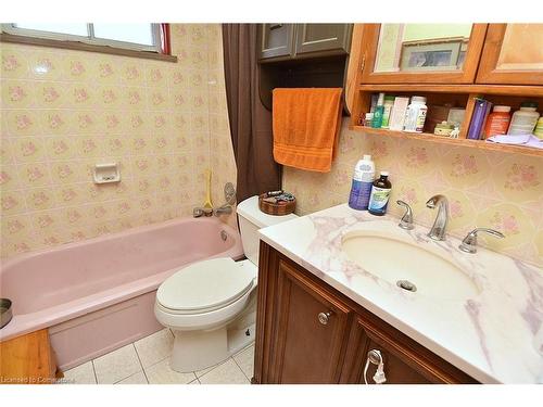 57 Cameo Avenue, Hamilton, ON - Indoor Photo Showing Bathroom