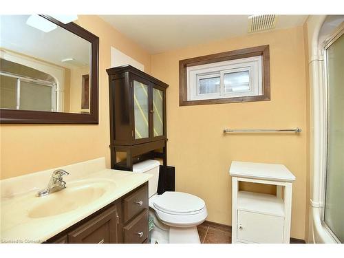 57 Cameo Avenue, Hamilton, ON - Indoor Photo Showing Bathroom