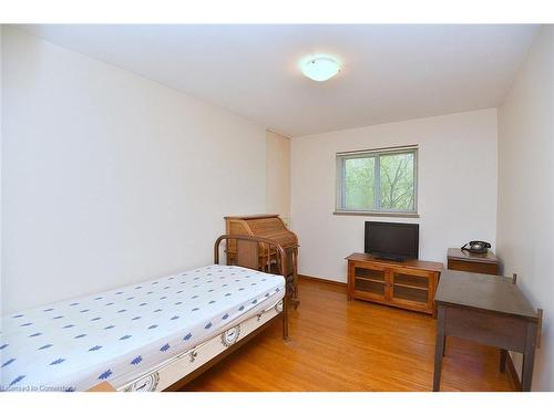 57 Cameo Avenue, Hamilton, ON - Indoor Photo Showing Bedroom