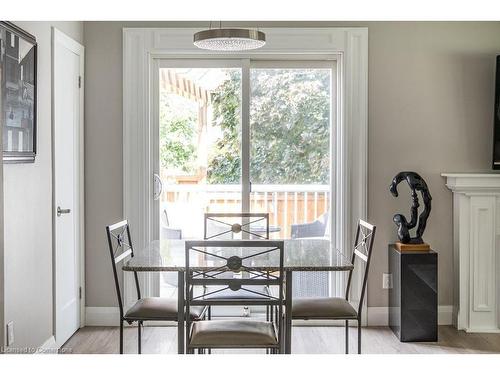 567 Kingswood Place, Burlington, ON - Indoor Photo Showing Dining Room